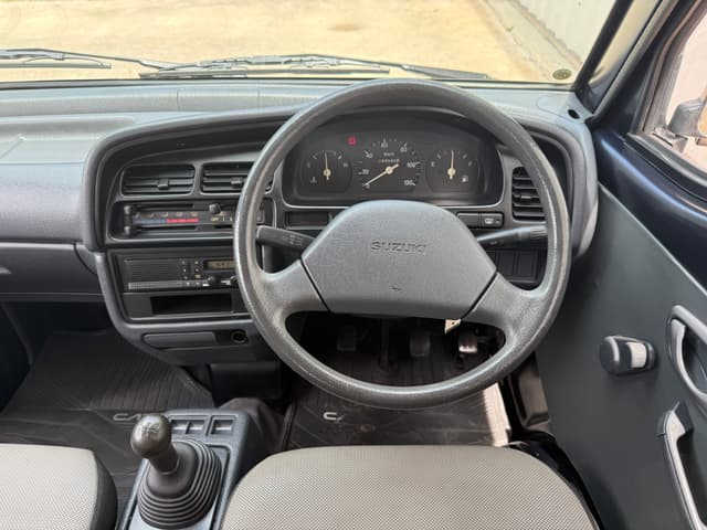 1994 Suzuki Every JDM car for sale — photo 22 of 23