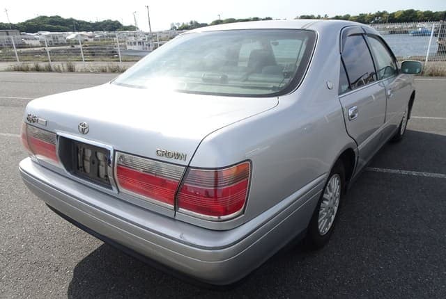 2000 Toyota Crown JDM car for sale — photo 5 of 25