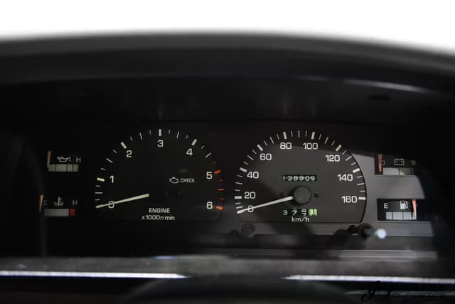 1996 Toyota Hilux JDM car for sale — photo 15 of 25