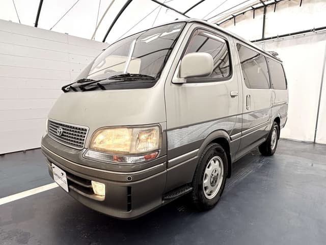 1997 Toyota HiAce JDM car for sale — photo 2 of 25