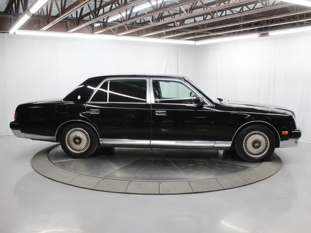1997 Toyota Century JDM car for sale — photo 8 of 25