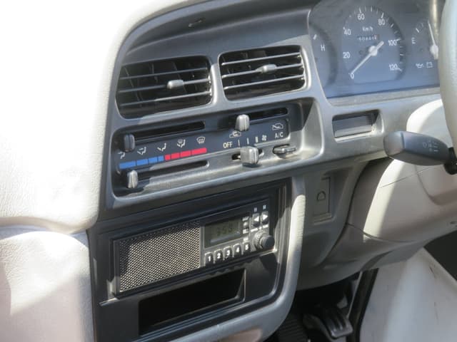 1998 Suzuki Carry JDM car for sale — photo 21 of 25