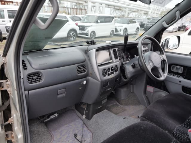 2001 Daihatsu Atrai JDM car for sale — photo 23 of 25