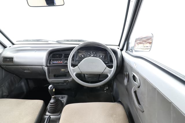 1998 Suzuki Every JDM car for sale — photo 10 of 25