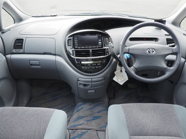 2001 Toyota Estima JDM car for sale — photo 6 of 25
