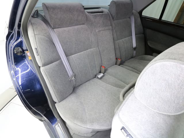 1998 Nissan Cima JDM car for sale — photo 17 of 25