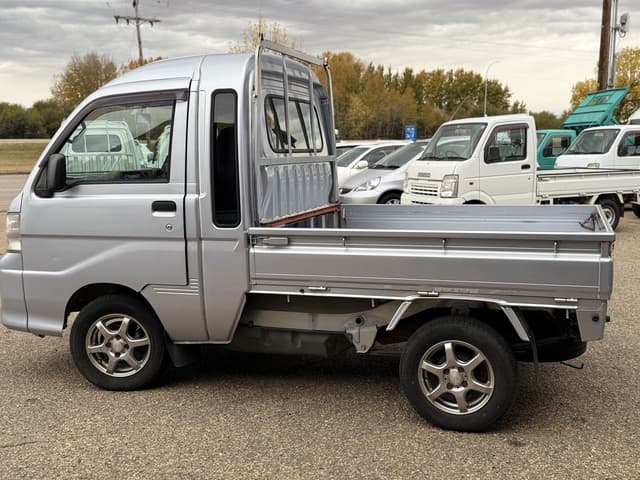 2008 Daihatsu Hijet JDM car for sale — photo 5 of 10