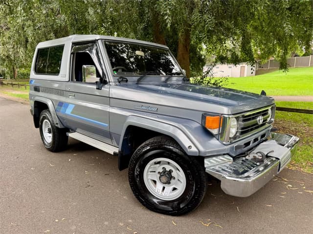 1999 Toyota Land Cruiser JDM car for sale — photo 2 of 25