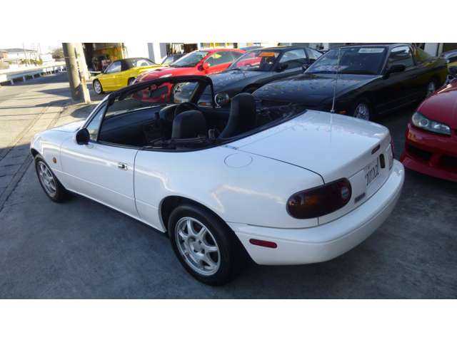 1993 Mazda Roadster (Eunos Roadster / MX-5) JDM car for sale — photo 16 of 20