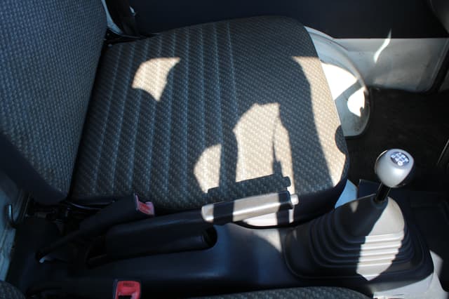 1999 Daihatsu Hijet JDM car for sale — photo 17 of 25