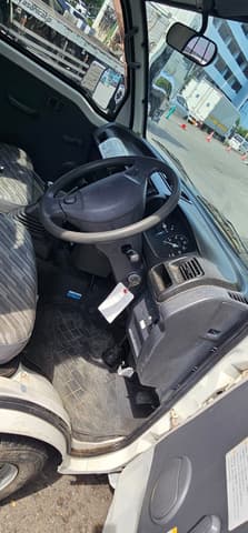 2001 Daihatsu Hijet JDM car for sale — photo 9 of 9