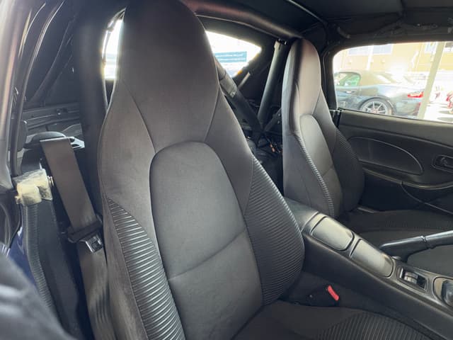 2001 Mazda Roadster (Eunos Roadster / MX-5) JDM car for sale — photo 11 of 25