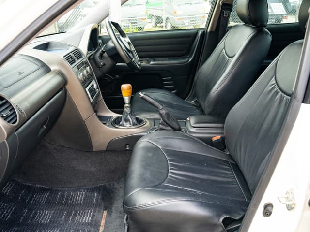 1999 Toyota Altezza JDM car for sale — photo 11 of 17