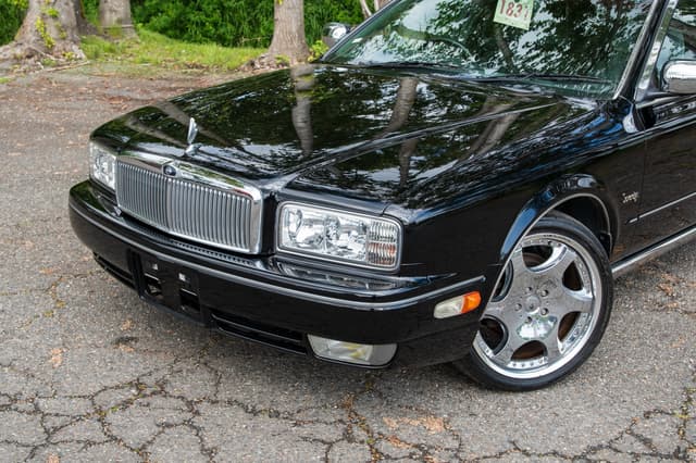 2001 Nissan President JDM car for sale — photo 11 of 15