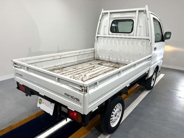 1996 Mitsubishi Minicab JDM car for sale — photo 4 of 10