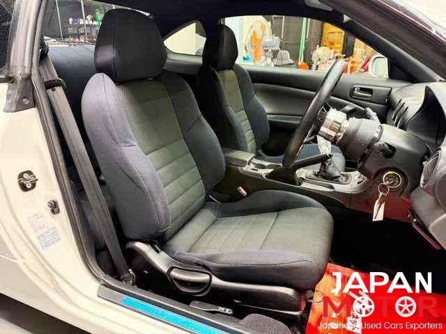 1999 Nissan Silvia JDM car for sale — photo 8 of 12