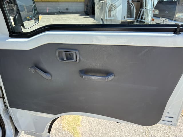 2000 Daihatsu Hijet JDM car for sale — photo 22 of 25