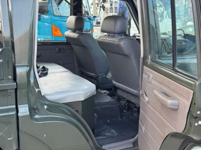 2001 Toyota Land Cruiser JDM car for sale — photo 4 of 25