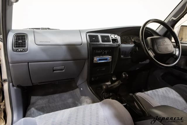 1996 Toyota Hilux Surf JDM car for sale — photo 9 of 25
