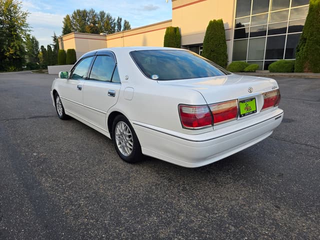 1999 Toyota Crown JDM car for sale — photo 5 of 13