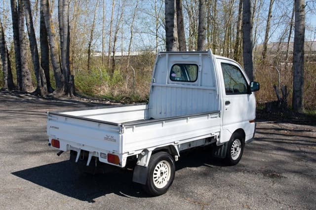 1998 Mitsubishi Minicab JDM car for sale — photo 7 of 19