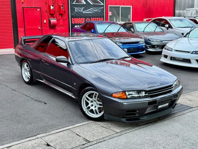 1991 Nissan Skyline JDM car for sale — photo 3 of 25