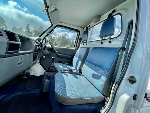 1999 Mitsubishi Minicab JDM car for sale — photo 24 of 25