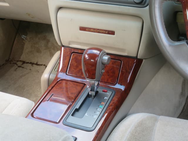 2000 Toyota Crown JDM car for sale — photo 18 of 25