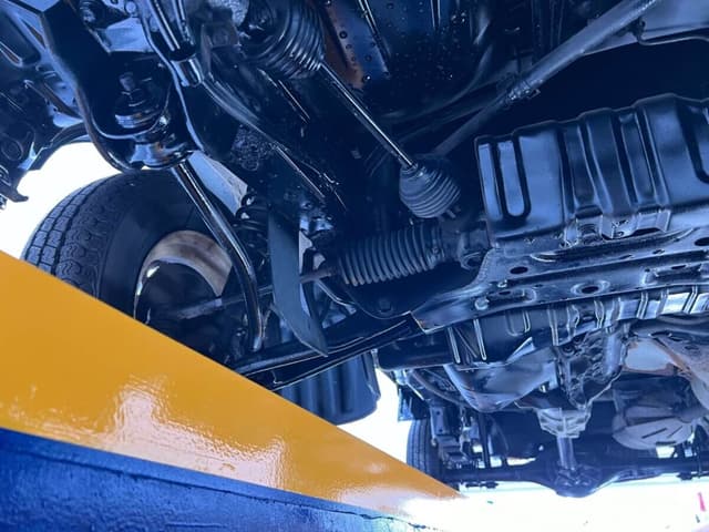 1996 Mitsubishi Minicab JDM car for sale — photo 17 of 23