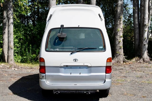 1999 Toyota Grand Hiace JDM car for sale — photo 6 of 25