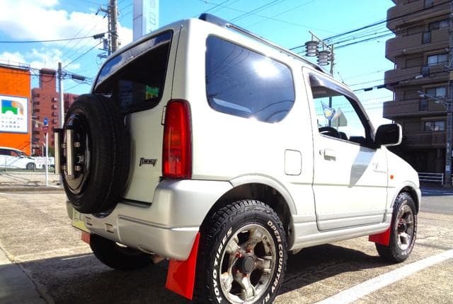 2002 Suzuki Jimny JDM car for sale — photo 8 of 25