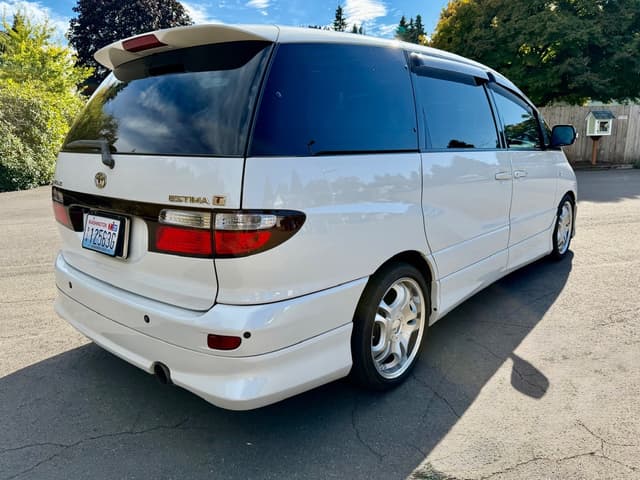2000 Toyota Estima JDM car for sale — photo 8 of 19