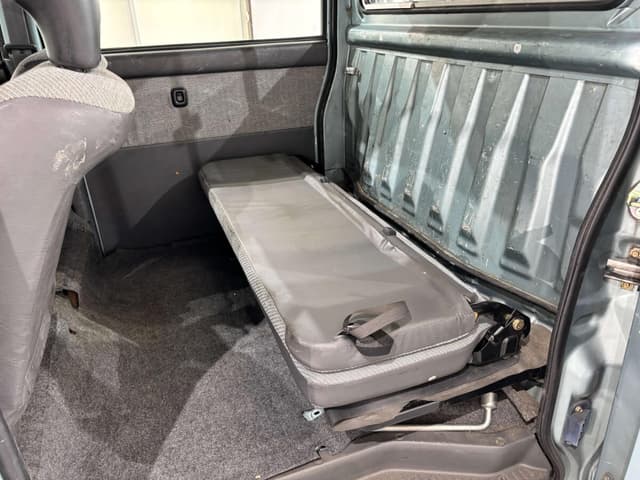 1996 Daihatsu Hijet JDM car for sale — photo 18 of 25