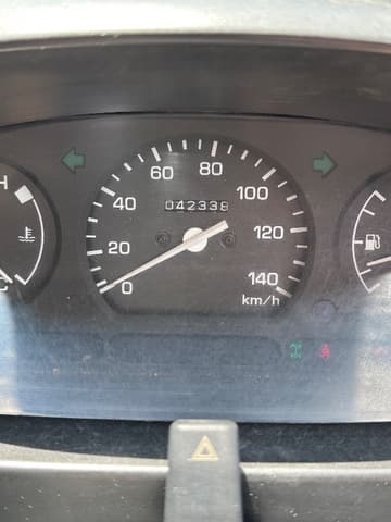 2000 Daihatsu Hijet JDM car for sale — photo 3 of 25