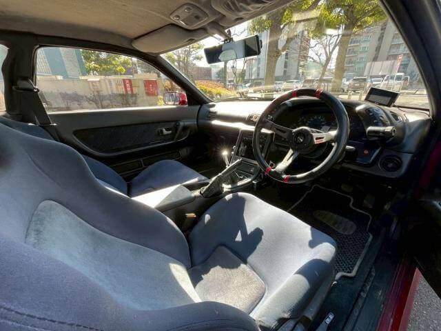 1992 Nissan Skyline JDM car for sale — photo 5 of 9