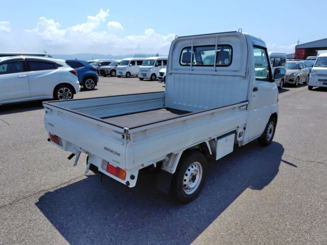 2002 Mitsubishi Minicab JDM car for sale — photo 3 of 21