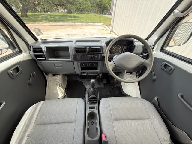 2000 Mitsubishi Minicab JDM car for sale — photo 16 of 20