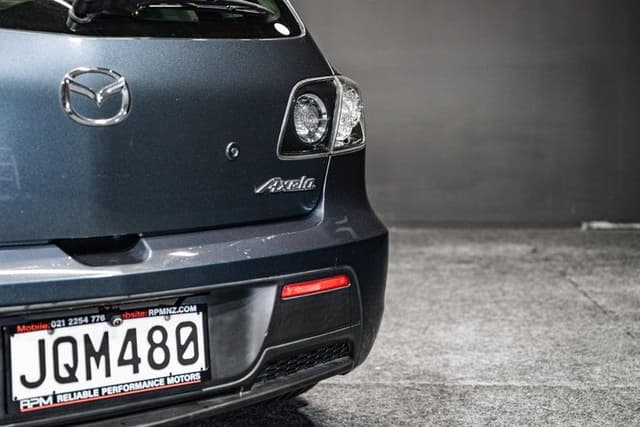 2009 Mazda Axela JDM car for sale — photo 8 of 20