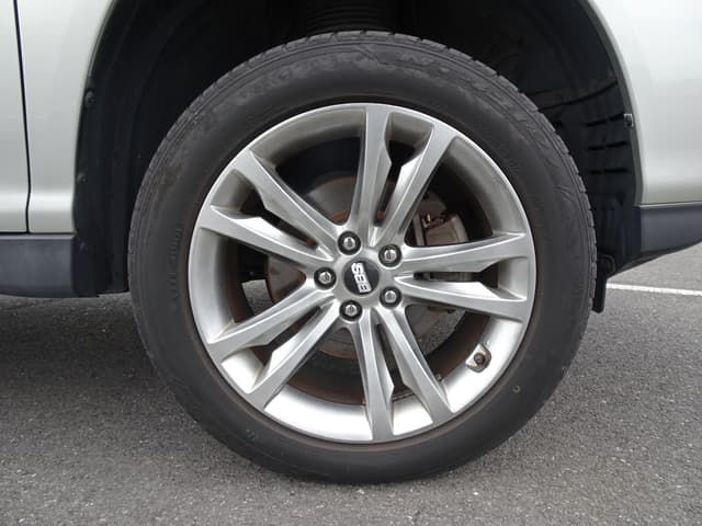 2004 Toyota Harrier JDM car for sale — photo 12 of 25