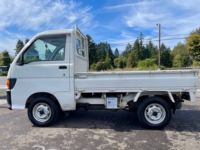 1998 Daihatsu Hijet JDM car for sale — photo 4 of 25