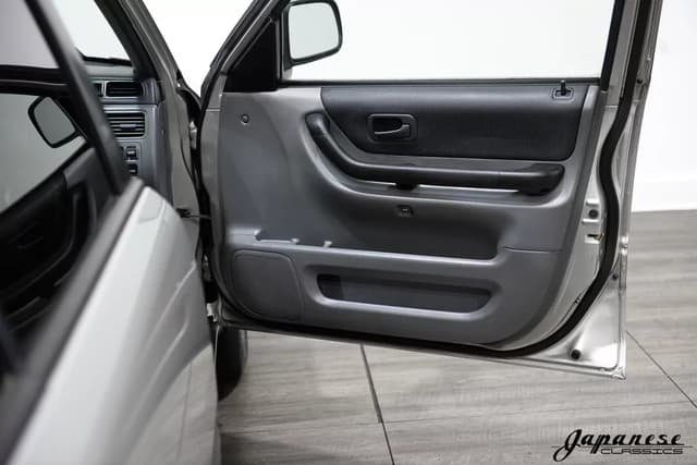 1996 Honda CR-V JDM car for sale — photo 19 of 25