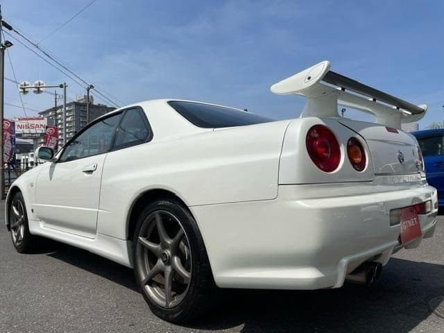 2001 Nissan Skyline JDM car for sale — photo 2 of 19