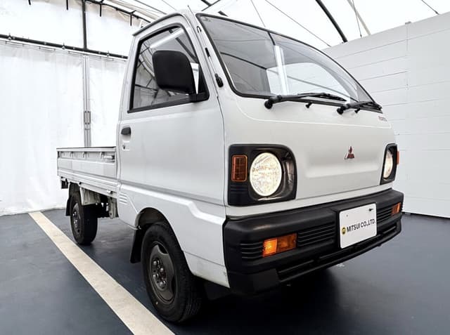 1992 Mitsubishi Minicab JDM car for sale — photo 21 of 25