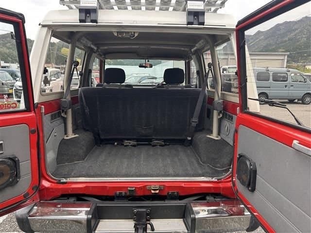 1992 Toyota Land Cruiser JDM car for sale — photo 13 of 21