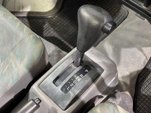2001 Suzuki Carry JDM car for sale — photo 13 of 24