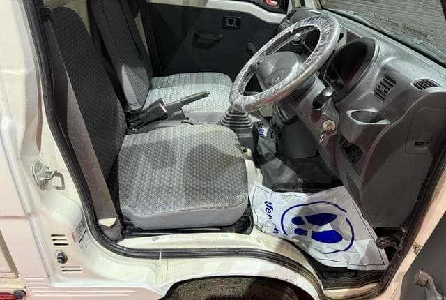 2008 Daihatsu Hijet JDM car for sale — photo 13 of 22