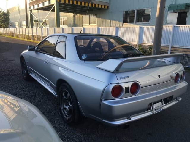 1992 Nissan Skyline JDM car for sale — photo 5 of 5