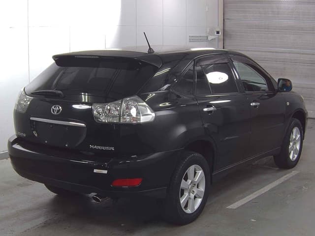 2011 Toyota Harrier JDM car for sale — photo 2 of 6