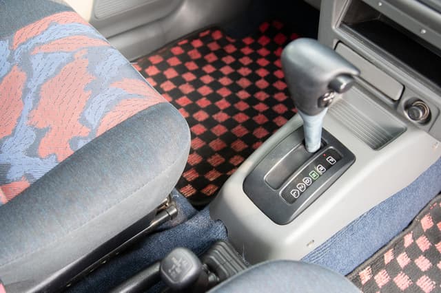 1998 Mitsubishi Pajero Mini JDM car for sale — photo 14 of 15