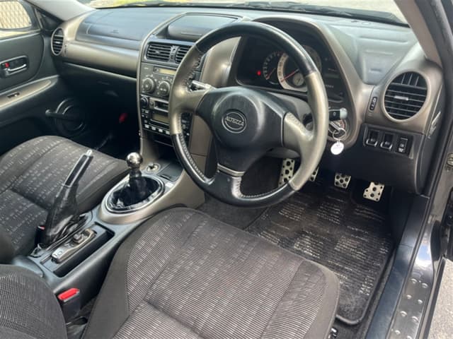 1999 Toyota Altezza JDM car for sale — photo 10 of 17
